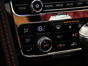 20124.0T GT V8 п؅^