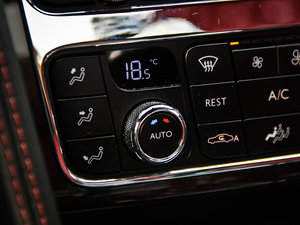 20124.0T GT V8 п؅^