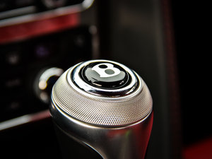 20124.0T GT V8 п؅^