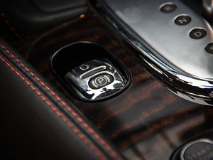 20124.0T GT V8 п؅^