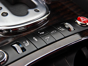 20124.0T GT V8 п؅^