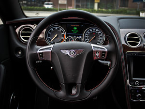 2012款4.0T GT V8 中控区