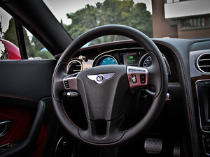 2012款4.0T GT V8 中控区