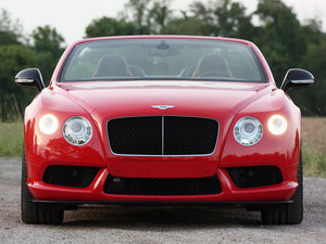 2014款4.0T GT V8 S 敞篷尊贵版   整体外观