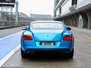 2014款4.0T GT V8 S 标准版 正后	