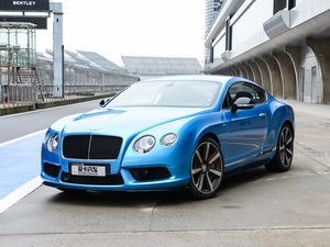 2014款4.0T GT V8 S 标准版 左前45度