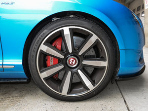 2014款4.0T GT V8 S 标准版 轮圈
