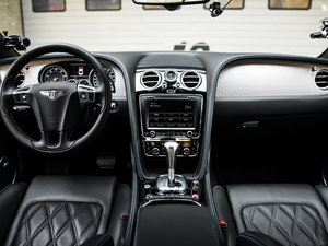 2014款4.0T GT V8 S 标准版 内饰全景