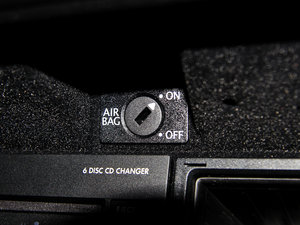 20144.0T GT V8 S F g