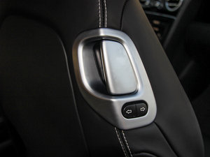 20144.0T GT V8 S F g