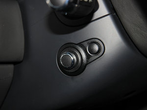 20144.0T GT V8 S F g