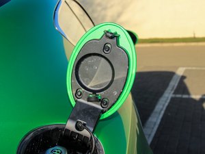 20144.0T GT V8 S F ^