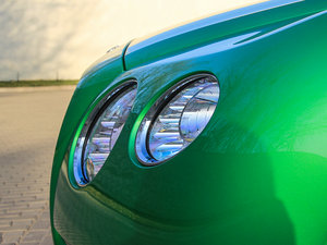 20144.0T GT V8 S F ^