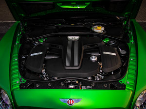 2014款4.0T GT V8 S 尊贵版 发动机