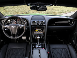 2014款4.0T GT V8 S 尊贵版 内饰全景