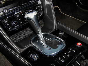 2014款4.0T GT V8 S 尊贵版 换挡杆