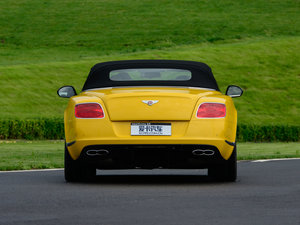 2014款4.0T GT V8 S 敞篷标准版 正后	