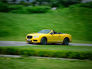 2014款4.0T GT V8 S 敞篷标准版 整体外观