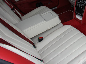 2014款4.0T V8 尊贵版 空间座椅