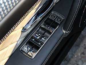 20164.0T V8 S ˜ʰ {܇ƅ^	