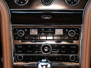 20176.8T EWB {(dio){(dio)(ji)