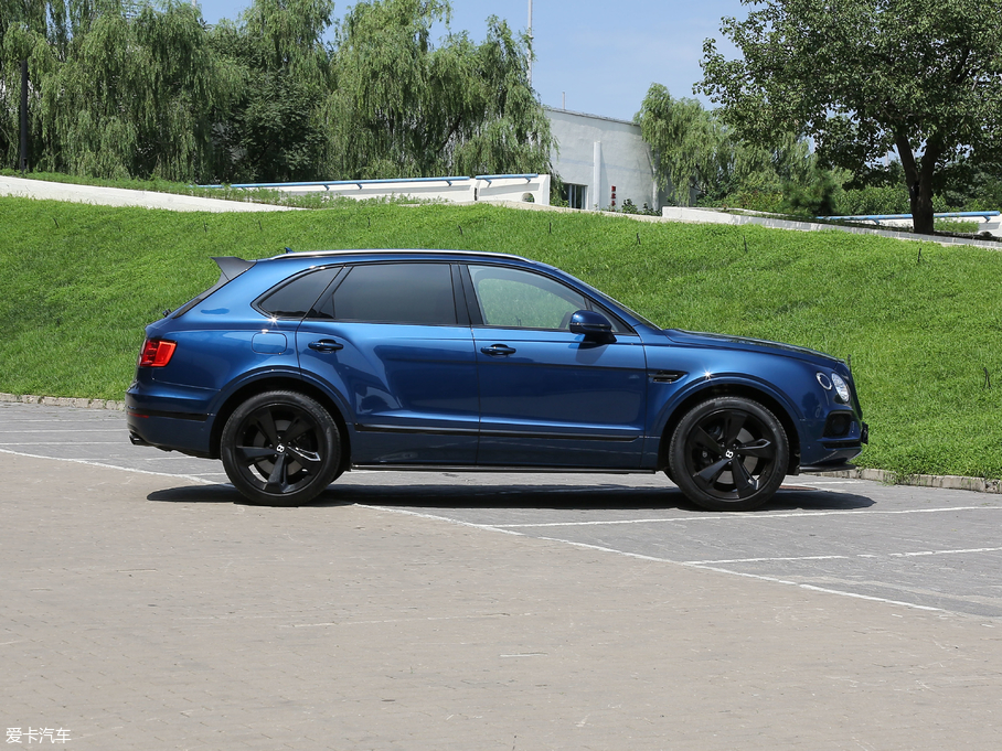 2018Խ Black Edition