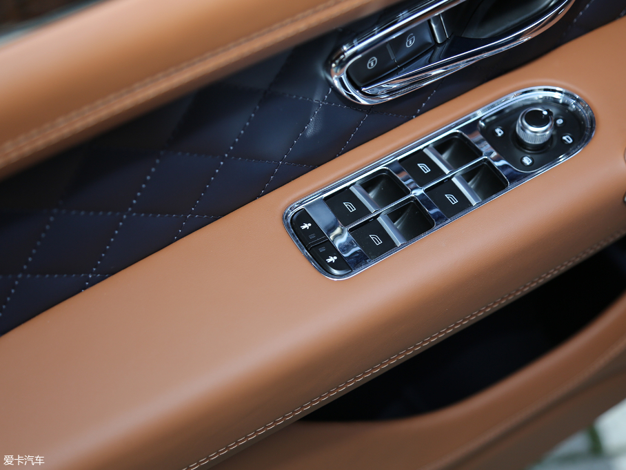 2018Խ Black Edition