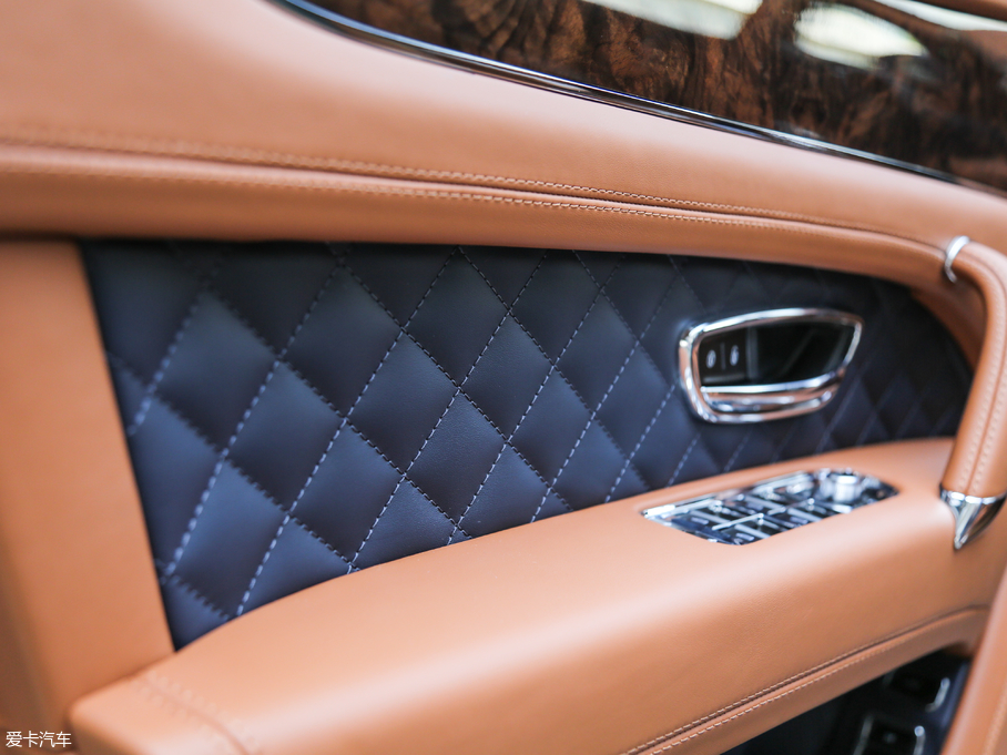 2018Խ Black Edition