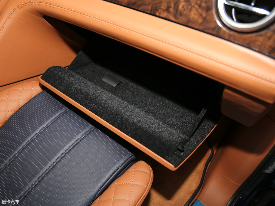 2018Խ Black Edition