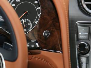 2018Black Edition п؅^(q)