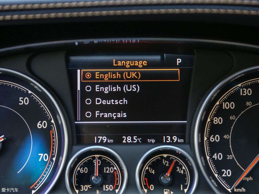 2017wY V8 S Mulliner