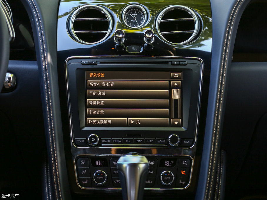 2017wY V8 S Mulliner