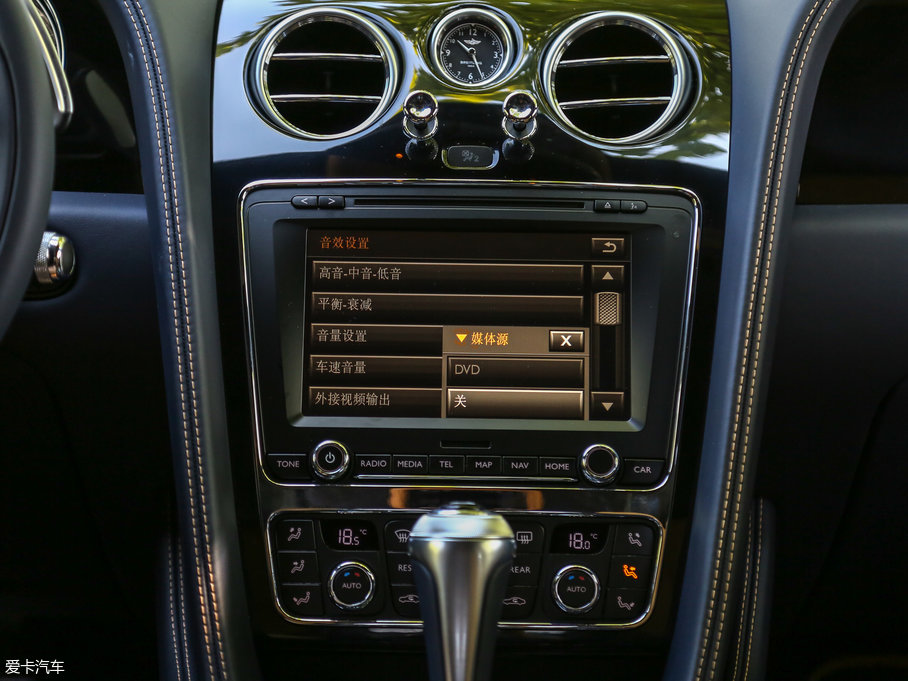 2017wY V8 S Mulliner