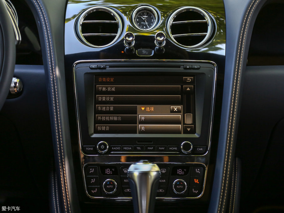 2017wY V8 S Mulliner