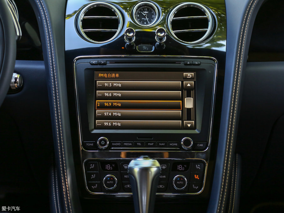 2017wY V8 S Mulliner