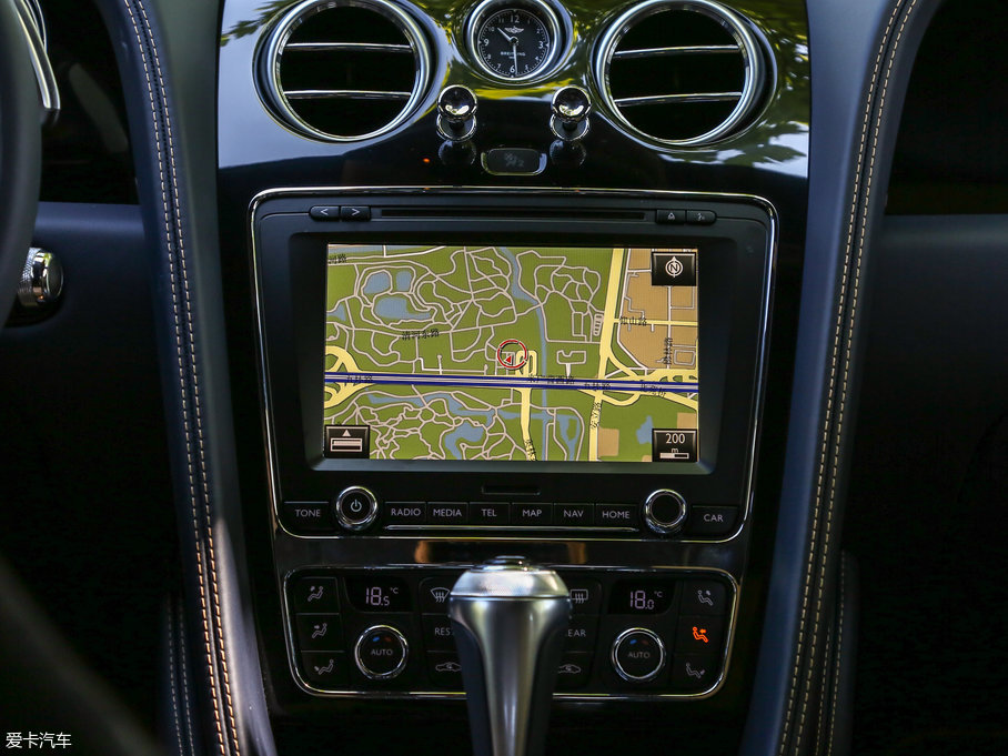 2017wY V8 S Mulliner