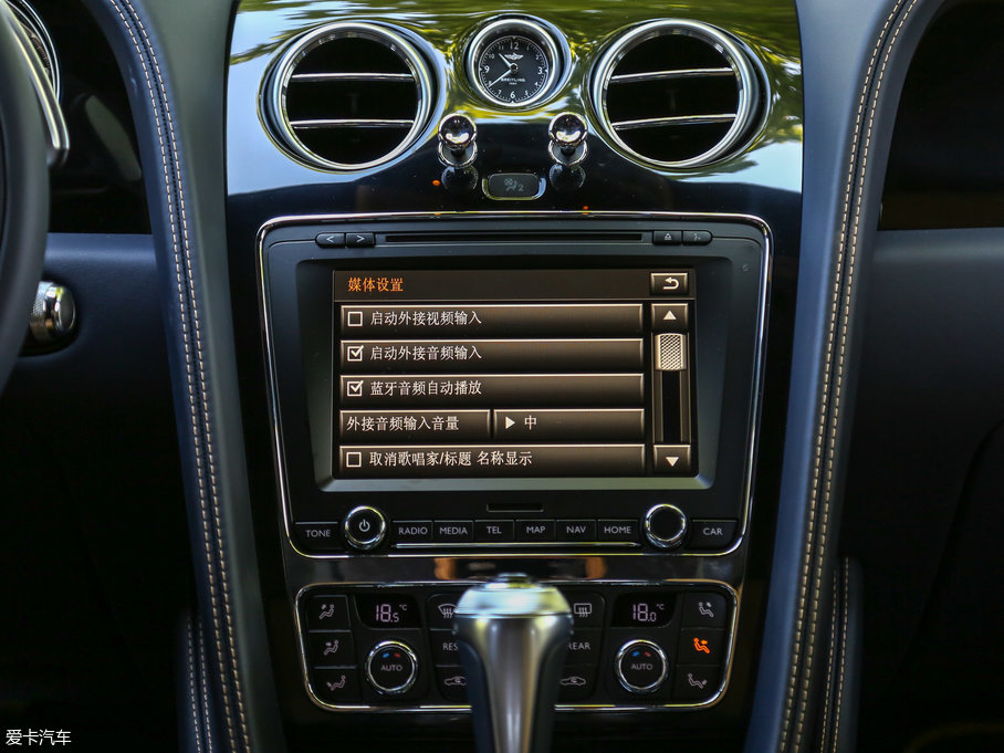 2017wY V8 S Mulliner