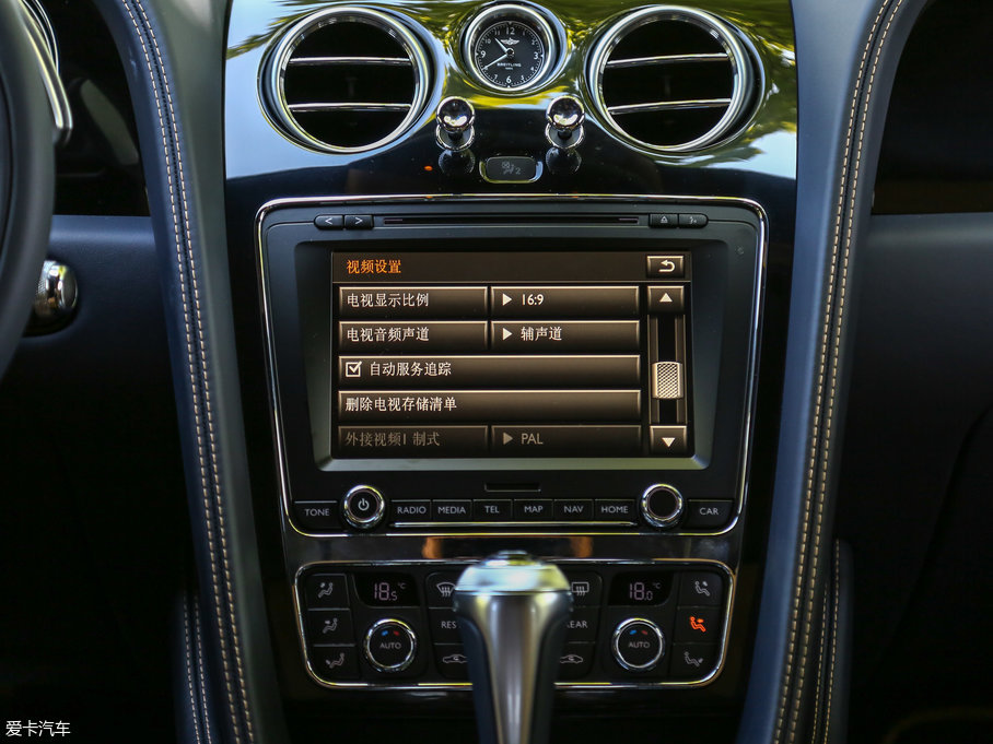 2017wY V8 S Mulliner