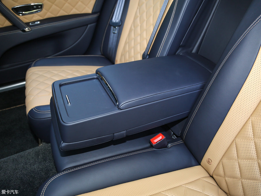 2017wY V8 S Mulliner