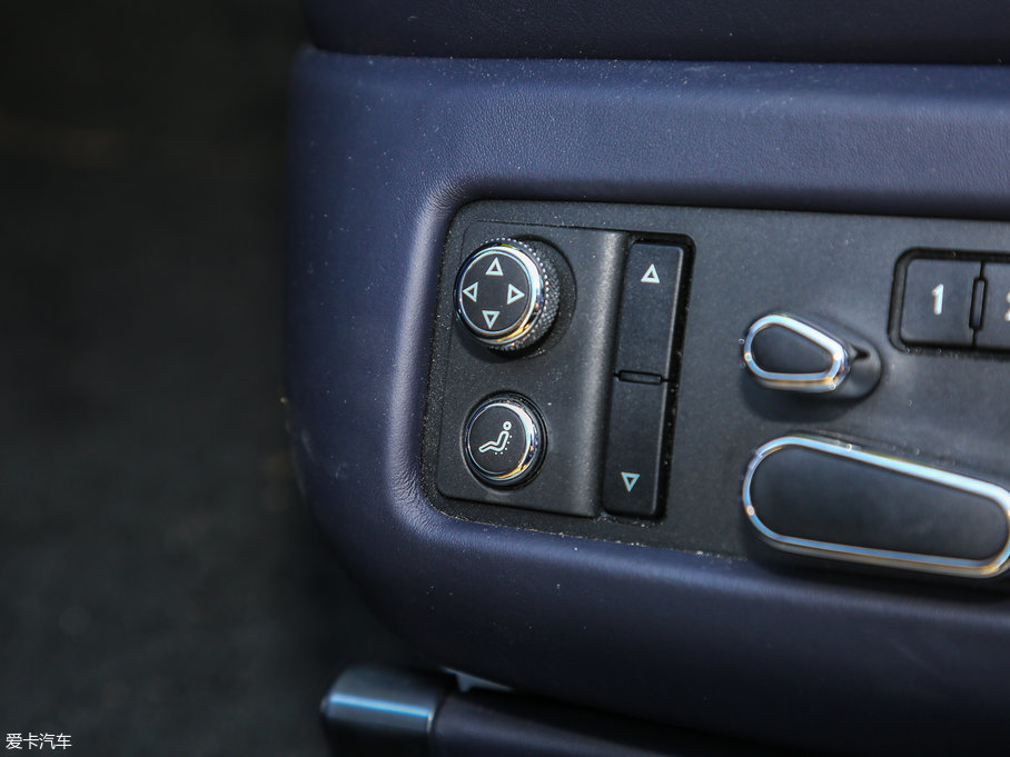 2017wY V8 S Mulliner