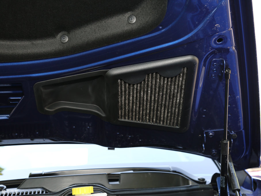 2017wY V8 S Mulliner