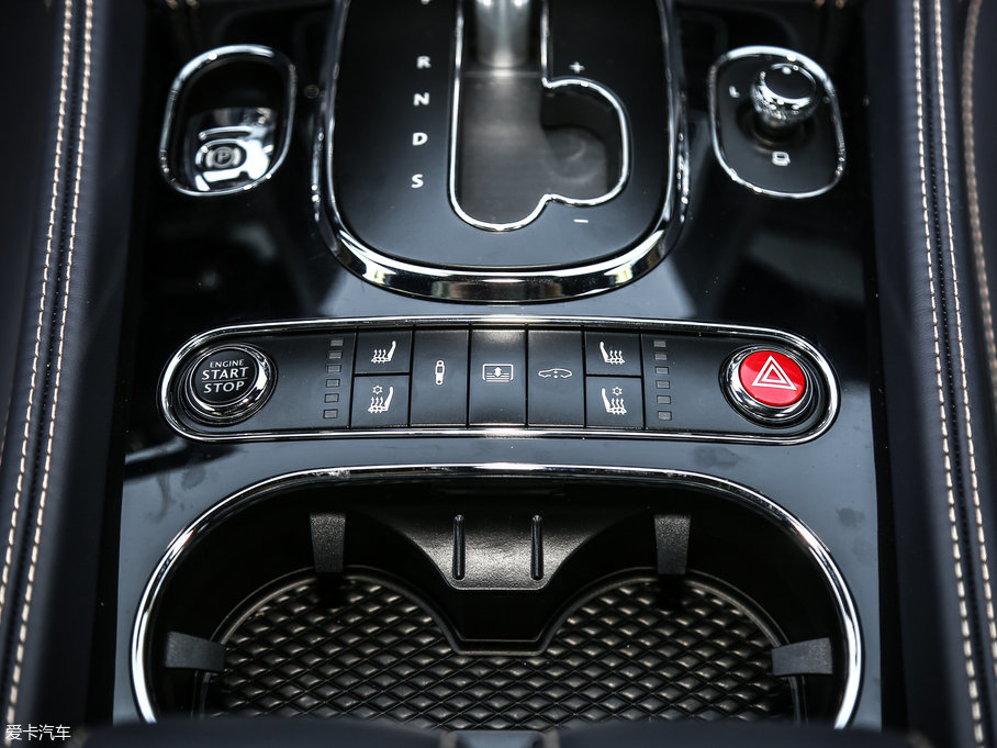 2017wY V8 S Mulliner