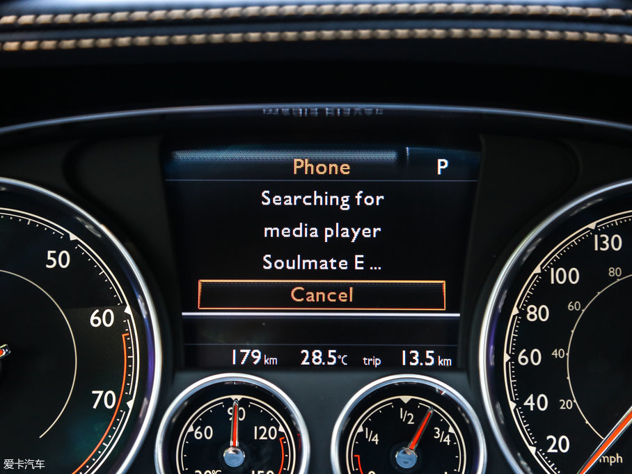 2017wY V8 S Mulliner