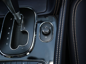 2017V8 S Mulliner п؅^