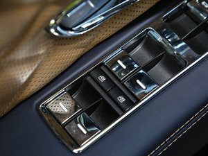 2017V8 S Mulliner п؅^