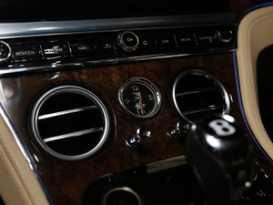 20186.0T GT W12 п؅^