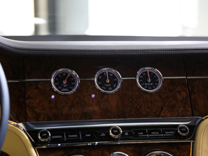 20186.0T GT W12 п؅^(q)