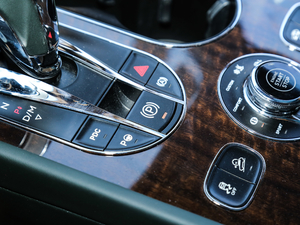 20176.0T W12 ˜ʰ v܇Ƅ