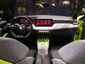 2018�����܇ �п؅^