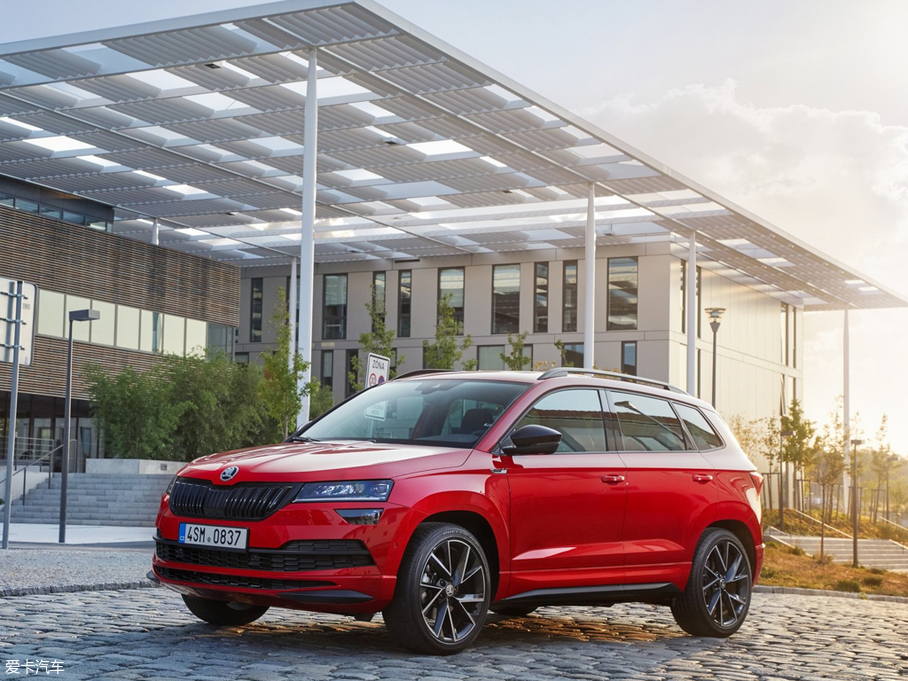 2018KAROQ() Sportline